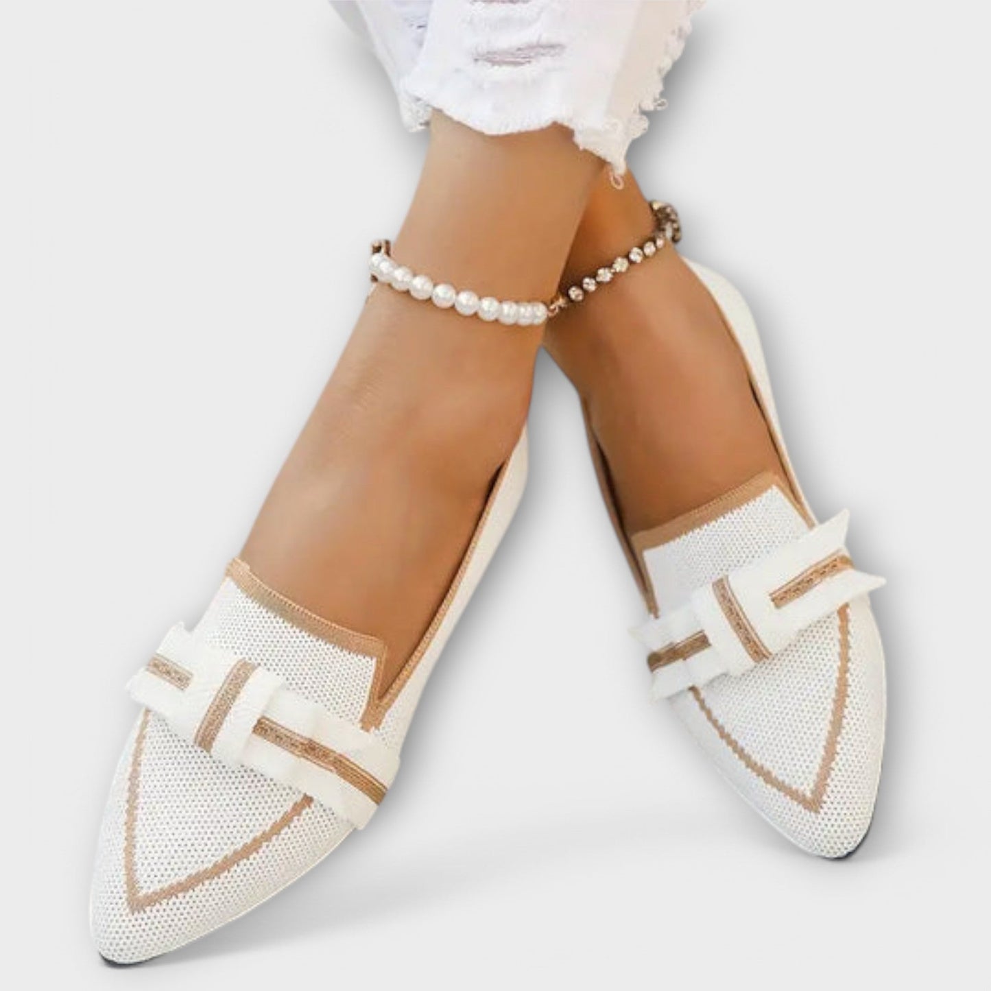 Flat Women's Shoes with Knotted Design